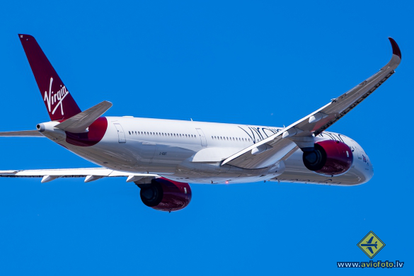 Airbus A350-1041